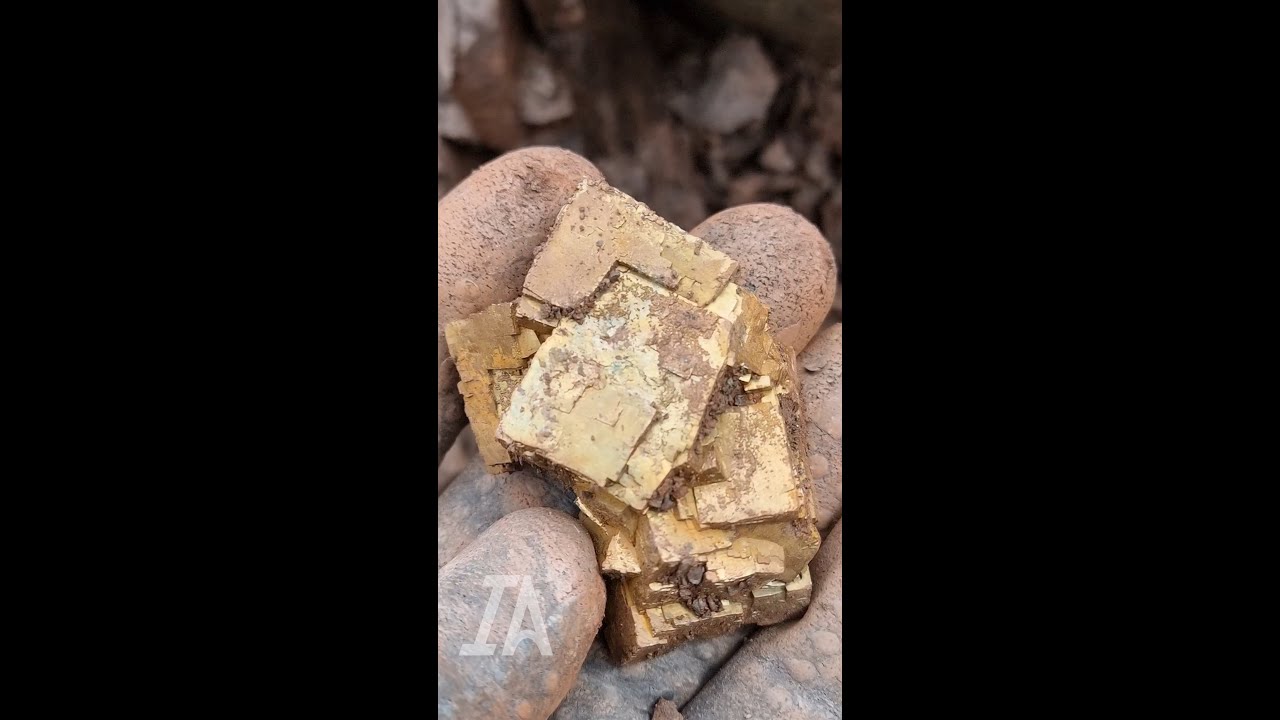 Crystal Digging: Found Amazing Pyrite CRYSTAL NUGGET 💎