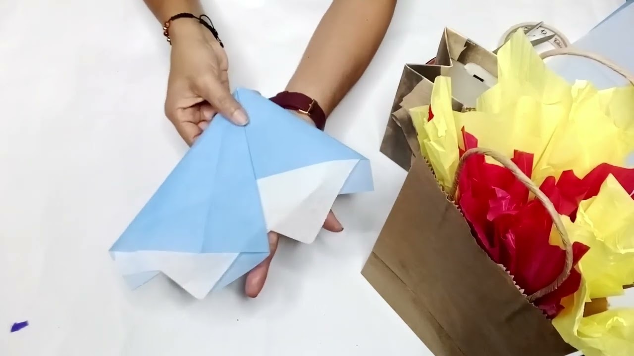 viudo Ninguna Vigilancia Como doblar papel china para bolsas de regalos - YouTube