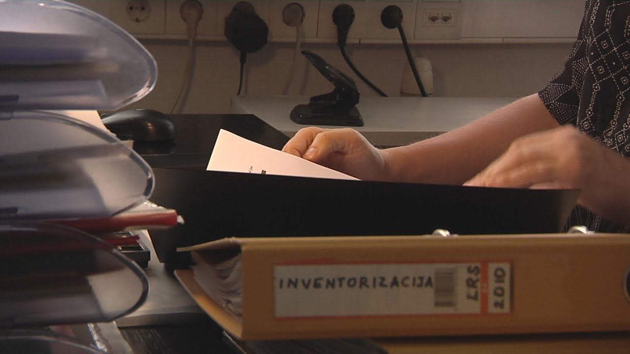 Po skandalų siūlo persvarstyti draudimą verslui remti partijas