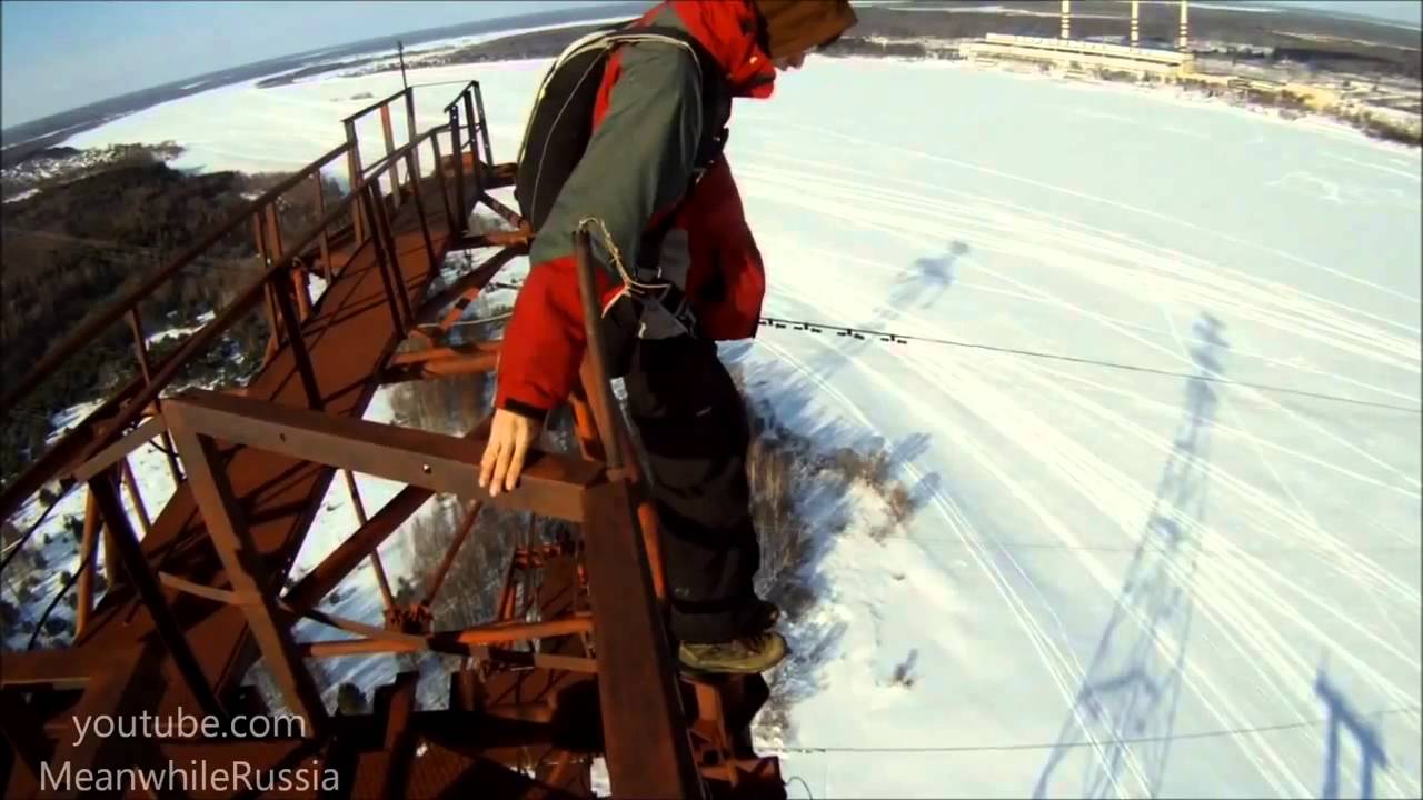 Base Jumper Plunges after Parachute Fails to Open - YouTube