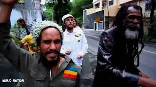 Stay Alive - Ponto De Equilíbrio Ft. Don Carlos - Music Nation