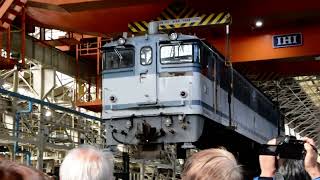 EF65-2095 OM公開での車体吊り上げ実演