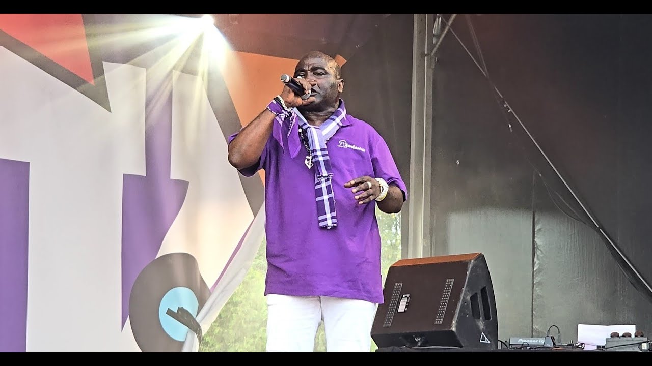 Kankantrie op podium Waterkant tijdens “Kwaku Summer Festival” op 4 augustus 2024 – Prt 2