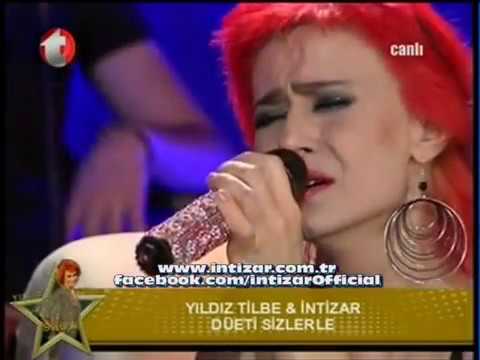 Yıldız Tilbe& İntizar- Sensiz Olamam (Canlı)