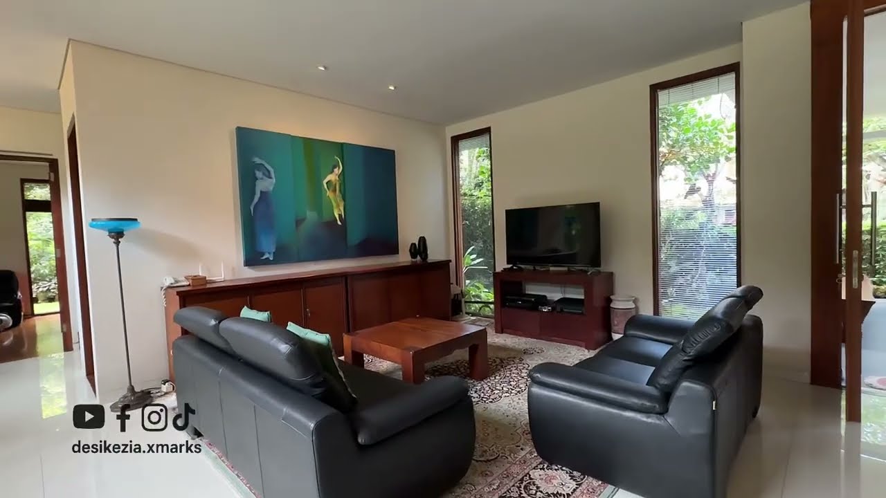 RUMAH HIJAU MODERN TROPICAL RUMAH SULTAN DI DAGO PAKAR RESORT BANDUNG UTARA . 📲087800017788 Desi Key