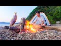 釣った魚を焼いて、のんびりブッコミ釣りキャンプを楽しむ。