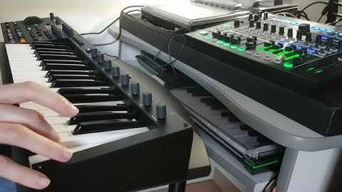 Digitone Keys (Feat. Roland Mx1 - Tr8s) - Auriga