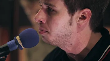 Foster The People - "Pumped Up Kicks" Acoustic (High Quality)