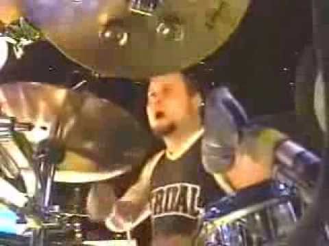 Limp Bizkit - Head for the Barricade