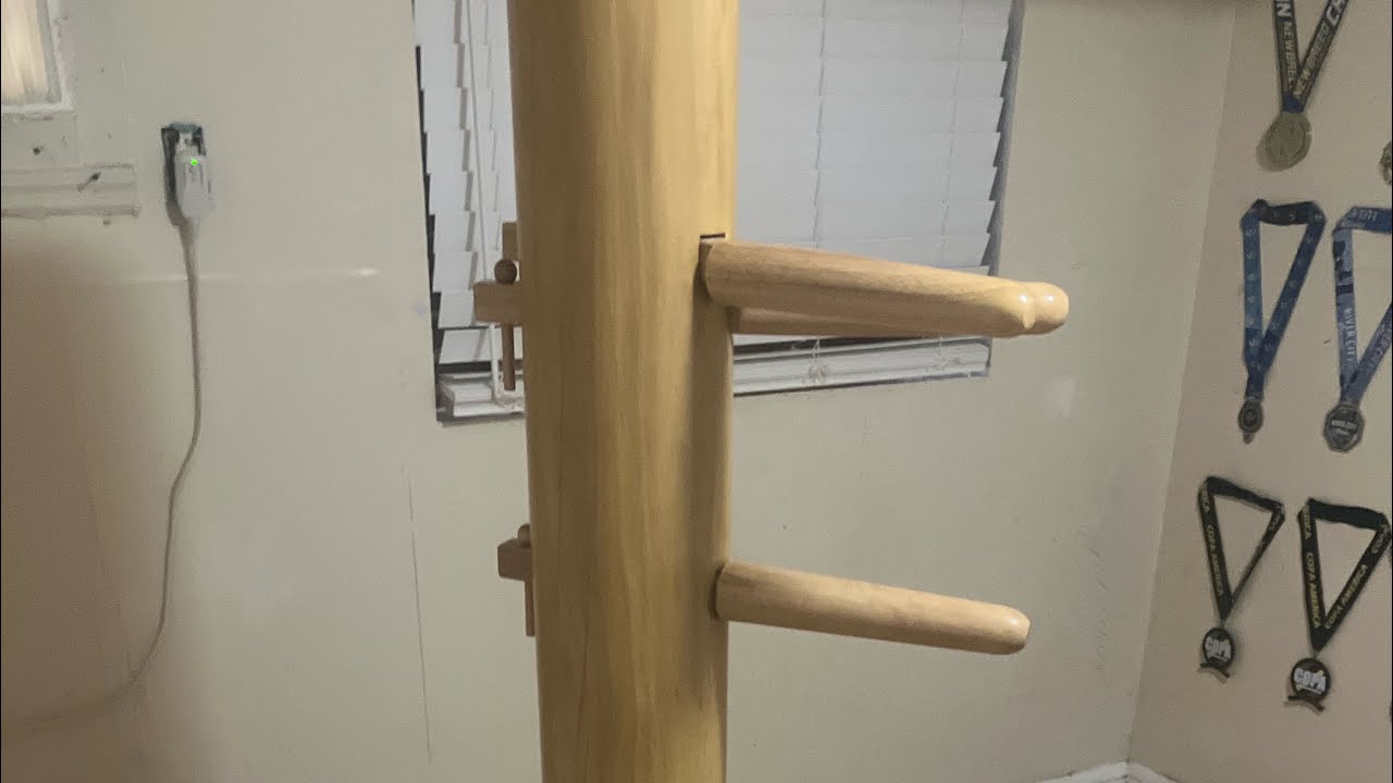 Short wooden dummy workout before work