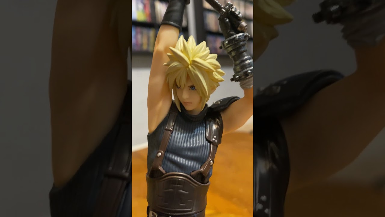 Cloud Strife Final Fantasy VII Rebirth Kuji Statue 