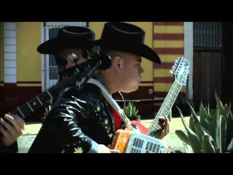 Los Cuates De Sinaloa - La Reina Del Sur Music Video