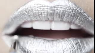 3D Silver Holographic Glitter Lips Makeup Tutorial