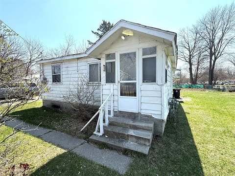 18318 Deering Street, Livonia, MI home video tour