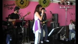 waktu hujan sore2 - Indorock Cafe Tong2 Fair 2009 chords