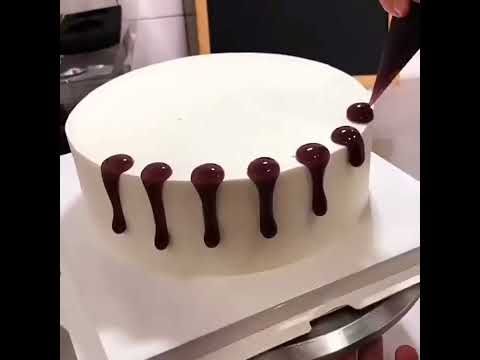 تزين قالب كيك غير شكل