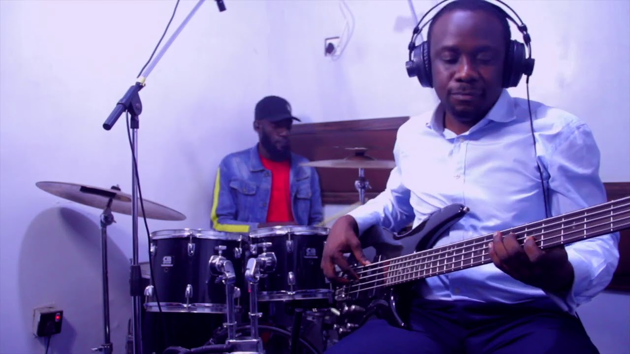 @smooth jazz bass lovers @bassgroove @africanbass @ibanezbass