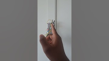 Arduino door alarm w/ ultrasonic sensor 🚪🔊 LEDs + buzzer alert intruders! #Arduino #DIY #Tech #IDE