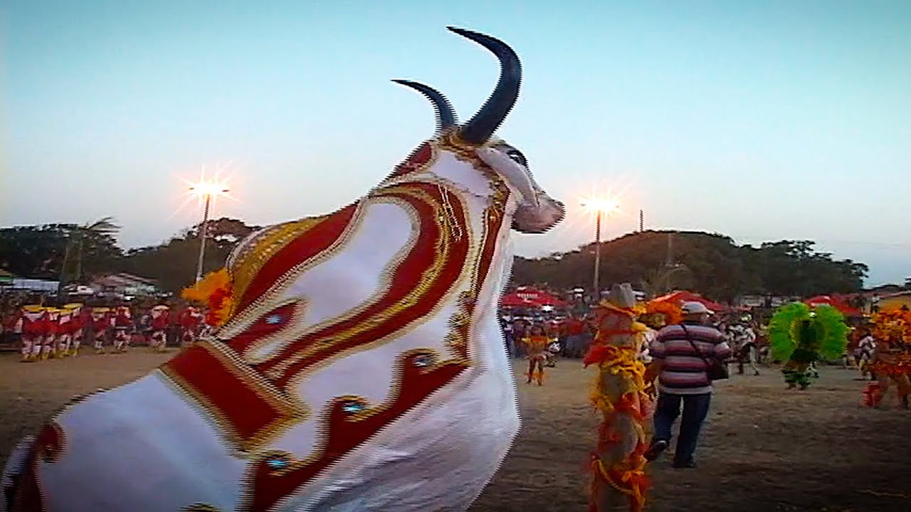 MORTE DO BUMBA-MEU-BOI REI DA BOIADA 2015(Parnaíba-PI)