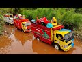 Mobil truk canter fuso oleng lewat jalan banjir rc handmade isuzu nmr beko rc excavator loader