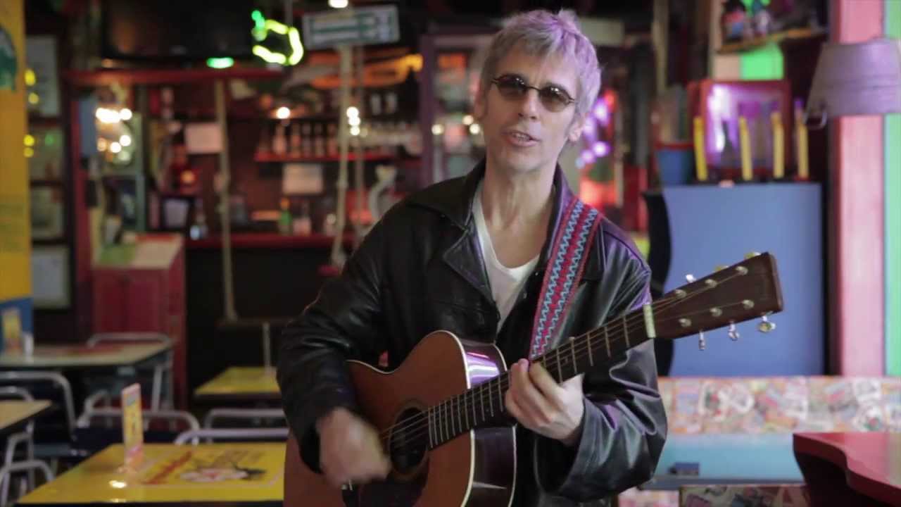 ARIEL ROT EN ESACANCIONMESUENA.COM