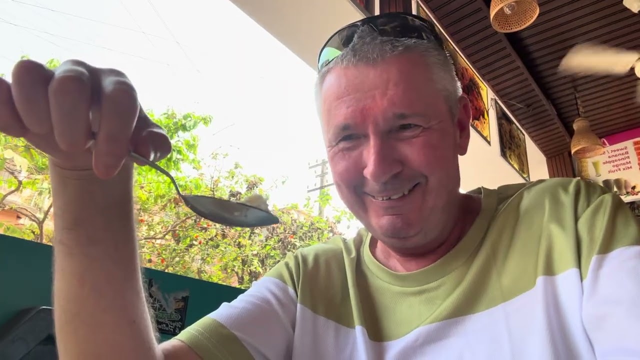 Breakfast in GOA INDIA 🇮🇳 and WHAT'S THIS ?