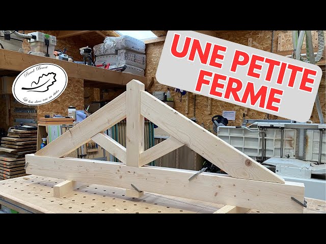 Crivit Playtive Ferme en bois pour petits fermiers avec toits
