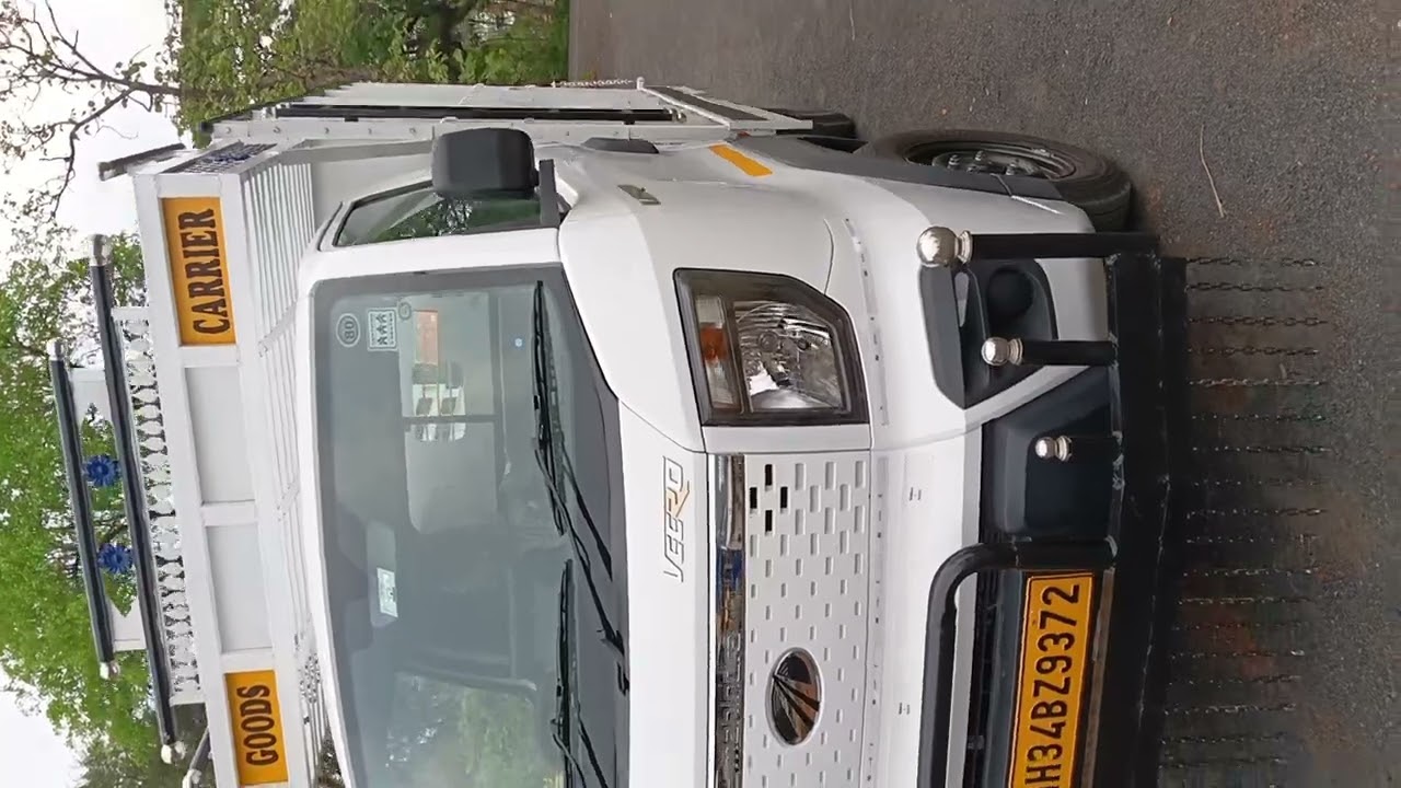 Veero Mahindra body works   ,mahima body works shop mul chandrapur 