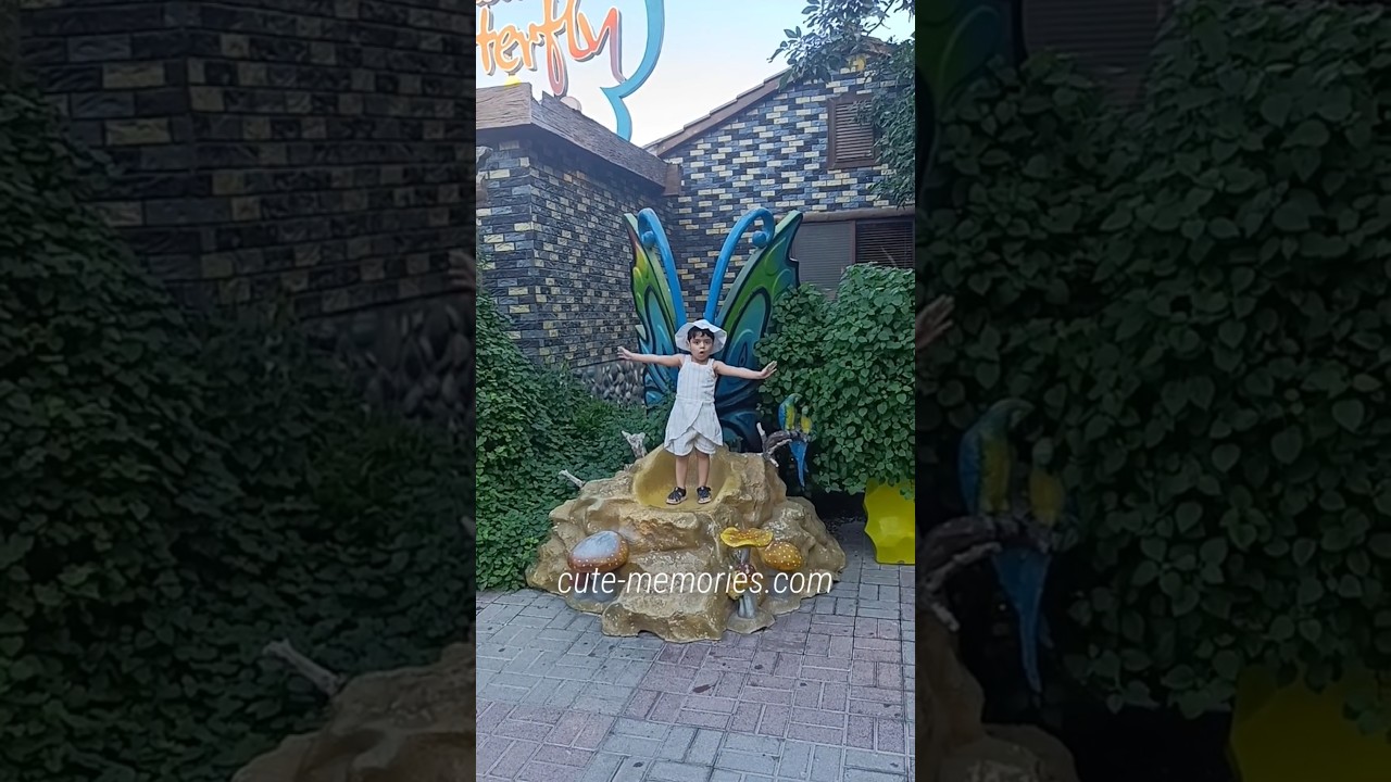 Pari enjoying in Butterfly Garden Dubai UAE | #butterflygarden #dubaibutterflygarden