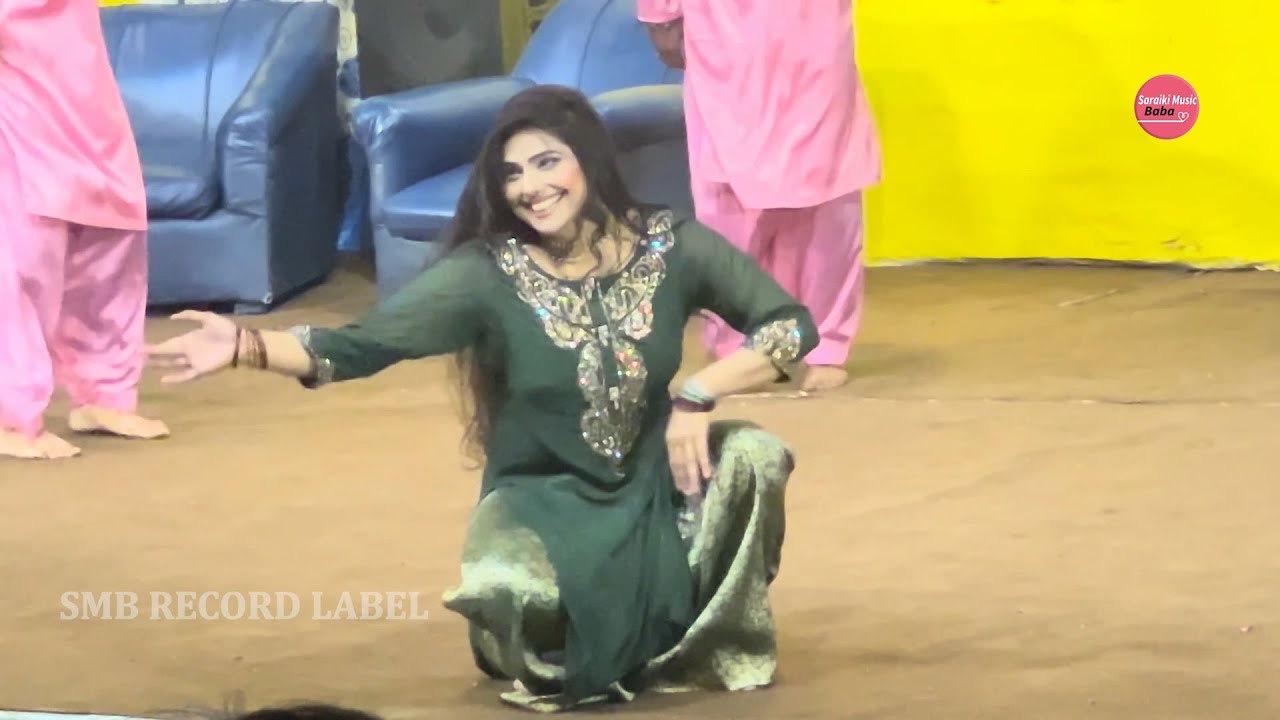 PAYAL CHAUDHRY; STAGE PERFORMANCE - PALKAN DA CHIMTA AZRA JEHAN PUNJABI SONG - SMB