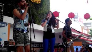 Killing Me Inside feat Tiffany Orie - Jangan Pergi @Summarecon Mal Bekasi