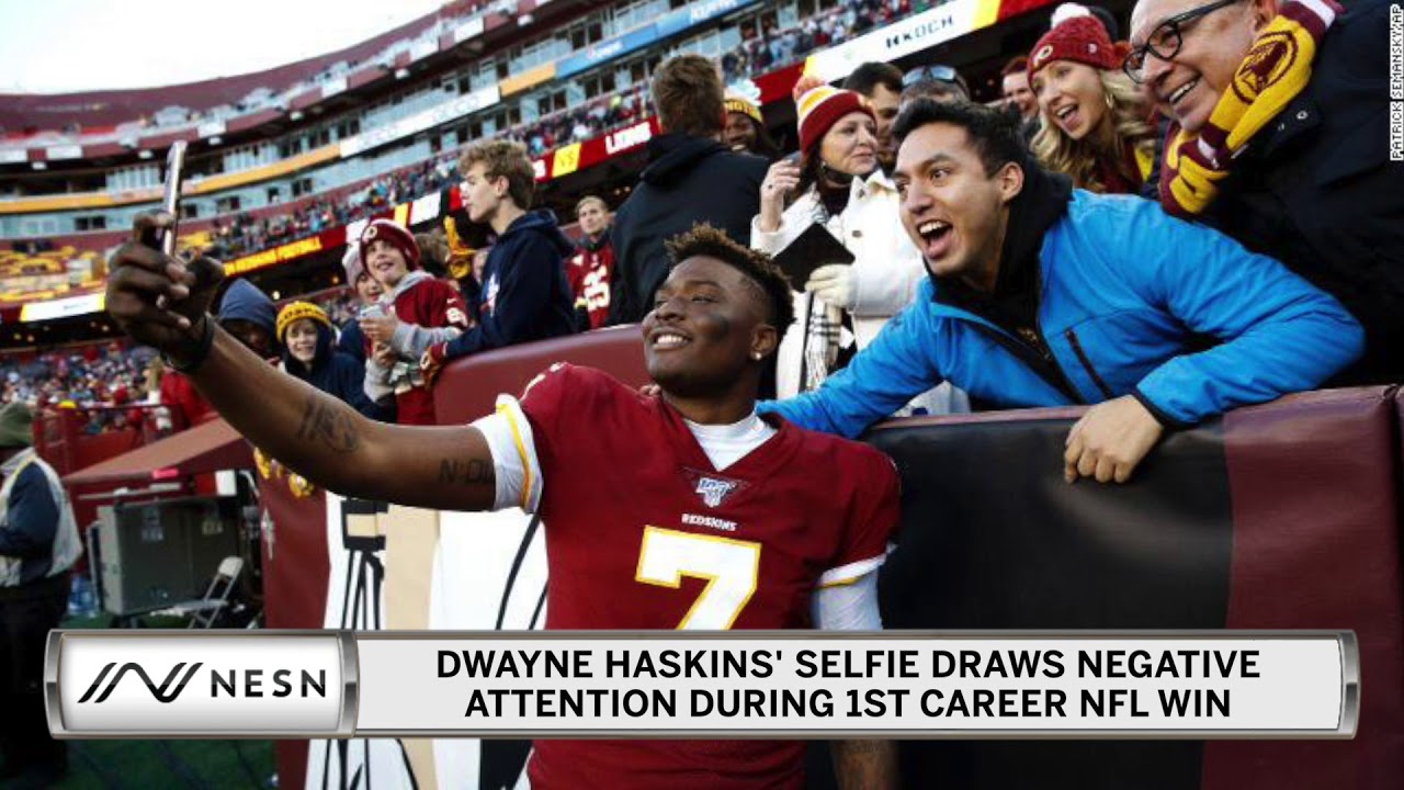 Dwayne Haskins Scolded By Joe Theismann For Selfie In 1st NFL Win