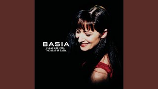 Video thumbnail of "Basia - Half a Minute (Live)"