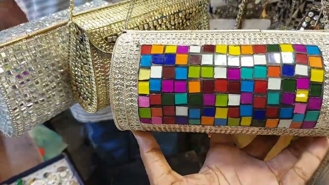 “পার্স ব্যাগের নতুন কালেকশন | বিভিন্ন সাইজে স্টাইলিশ ডিজাইন” ২০২৫ 