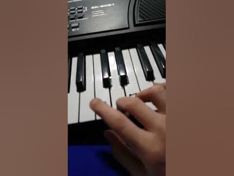 fake piano tutorial be like - YouTube