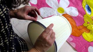 Quick and Easy DIY...Trimming a Lamp Shade with Ribbon