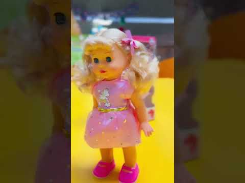 Інтерактивна музична лялька Даринка, дитяча іграшка, що говорить для дівчаток, розвиваюча лялька, видео 1