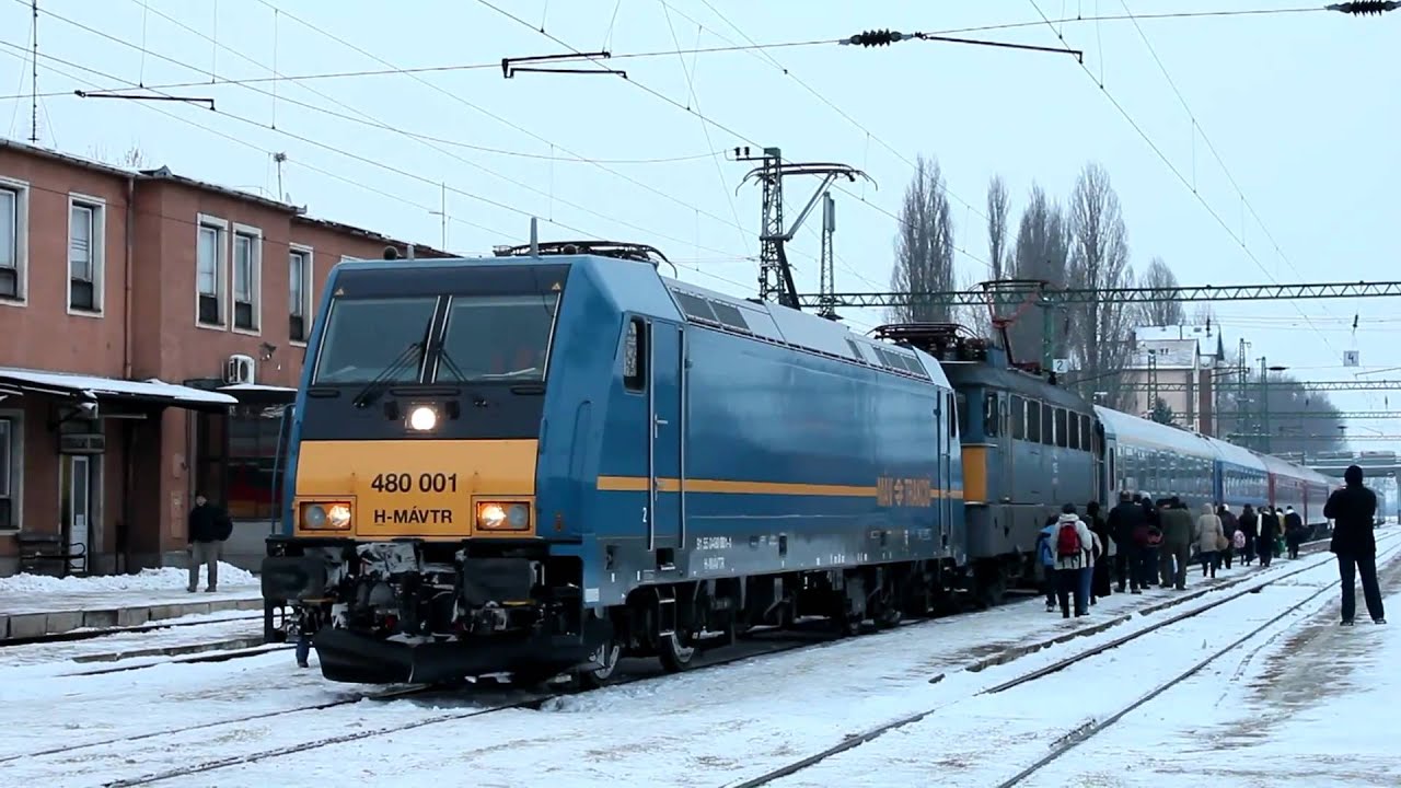 480 001 - Traxx mozdony érkezik Békéscsabára az Ister EuroNight vonattal