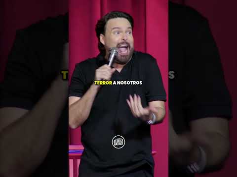 Tiburones que nadan en cocaína. Mira el podcast completo en mi canal