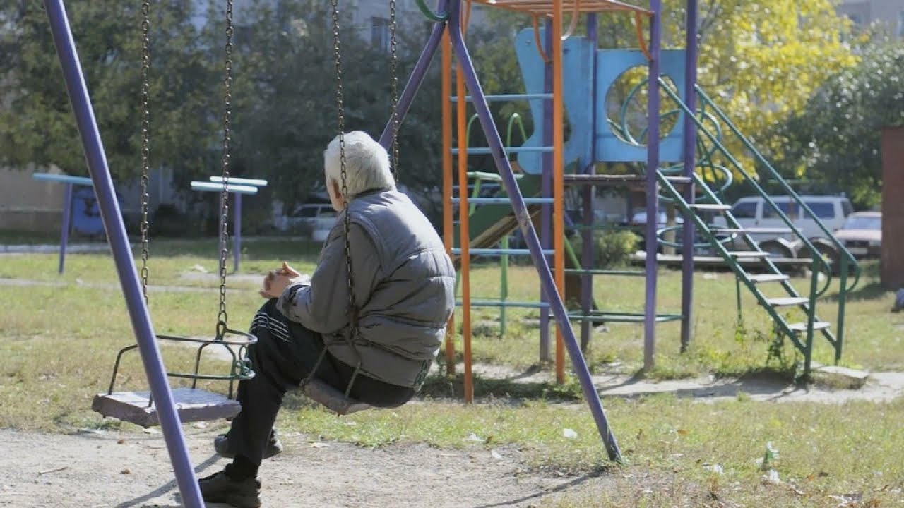 How are Alzheimer’s and Loneliness Linked?