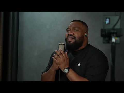 DONO DA PROMESSA/ EU NÃO QUERO PRESENTES JÚLIO CÉSAR ( COVER) KELLEN BYANCA