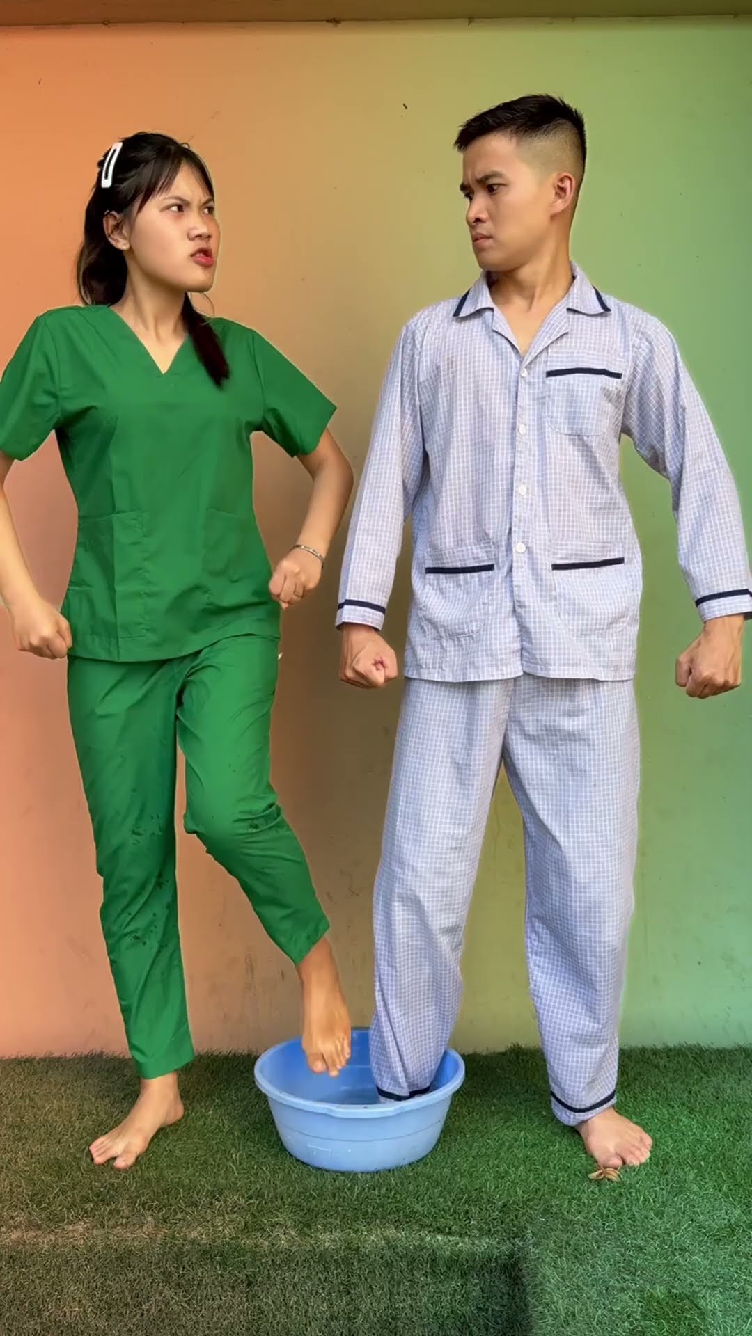 Su Hao comedy: boy \u0026 girl dance foot cover ?