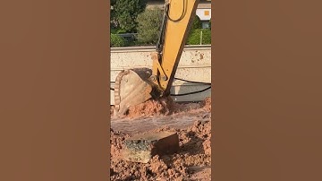 An excavator hit an underground water pipe, causing water to overflow