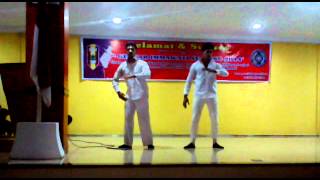 Arasbi pantomim robot