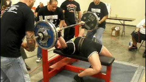 Mick Manley 402 bench press at 181 (junior) - BIG Spring Open