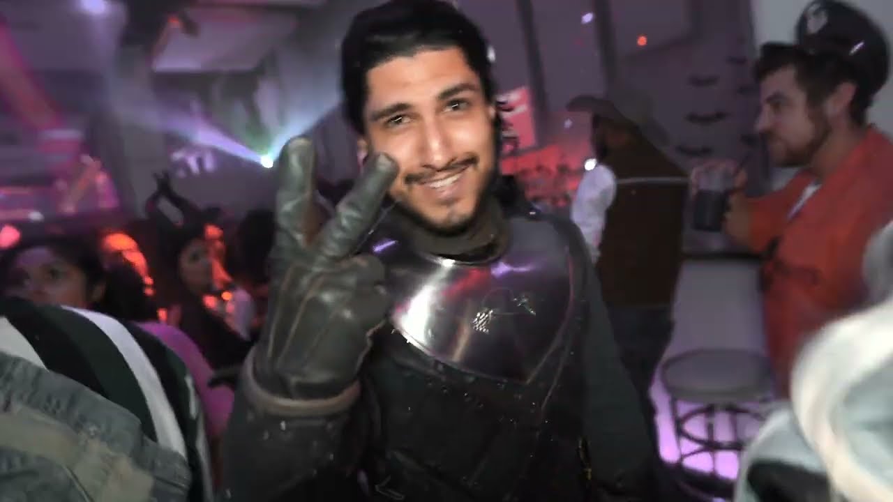 Halloween bar crawl Charlotte 2022