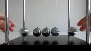 Newton's Pendulum (Gangnam Style)