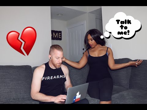 ignoring-my-girlfriend-prank!