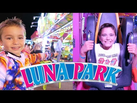 VLOG - SOIRÉE de FOLIE à LUNA PARK ! - Manèges & Attractions