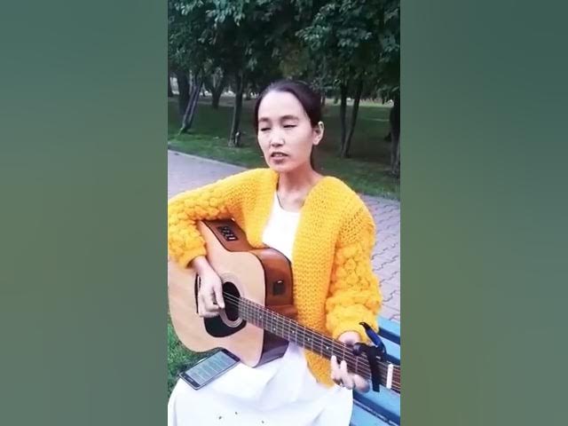 Бассейндегі азиялық скаут ретро порно